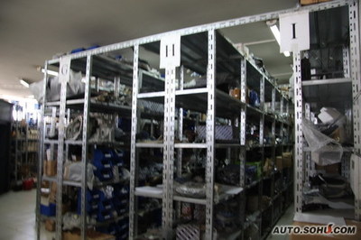 李書福考察敘利亞吉利4S店，推動(dòng)汽車配件本土化發(fā)展